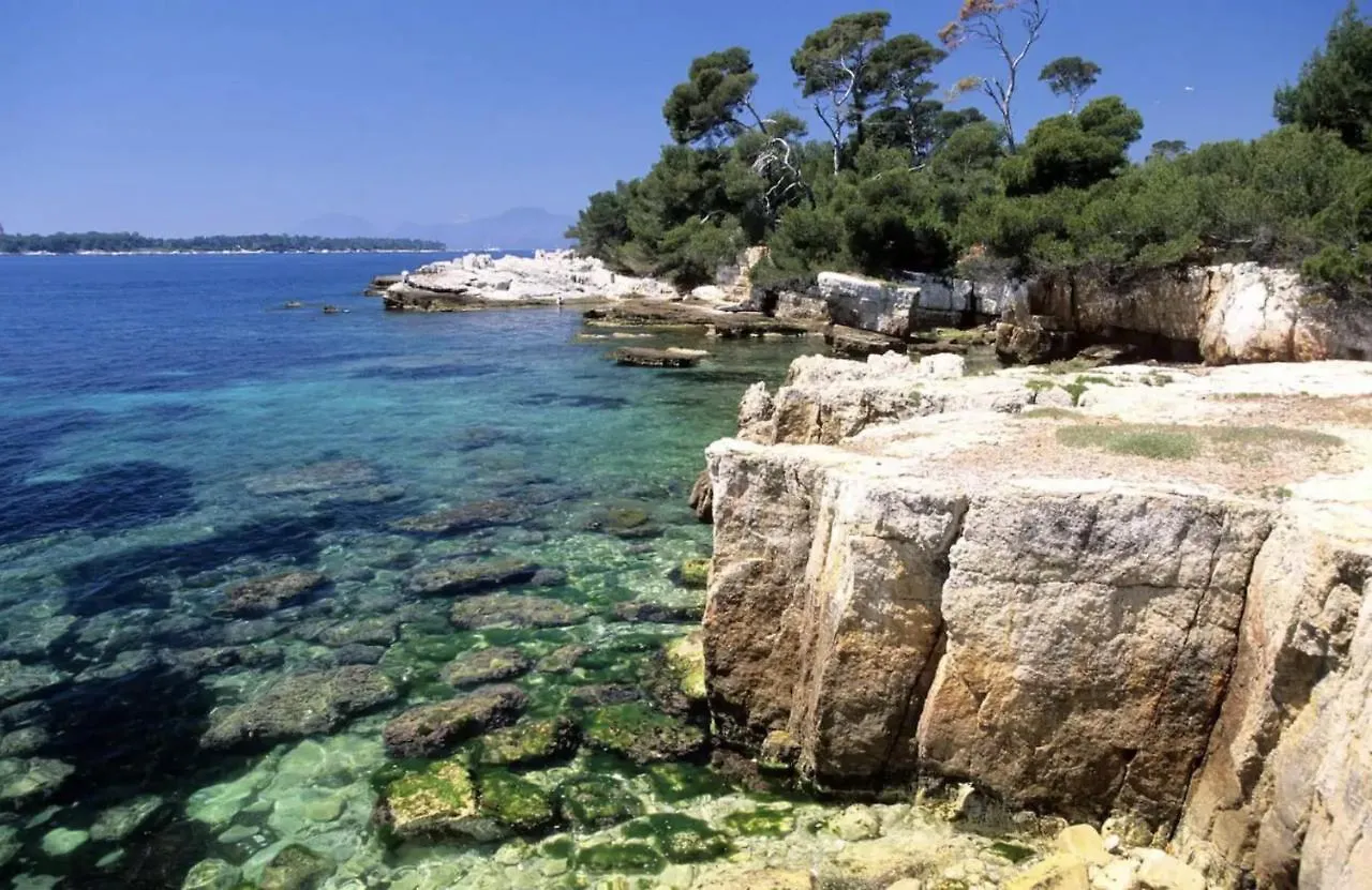 Heavnstay Suite Cannes Centre II 0*,
